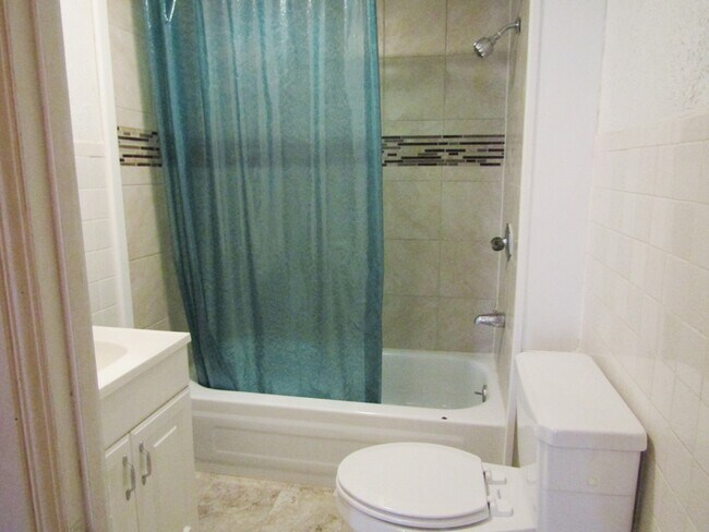 Building Photo - 315 Ridge Manor Dr