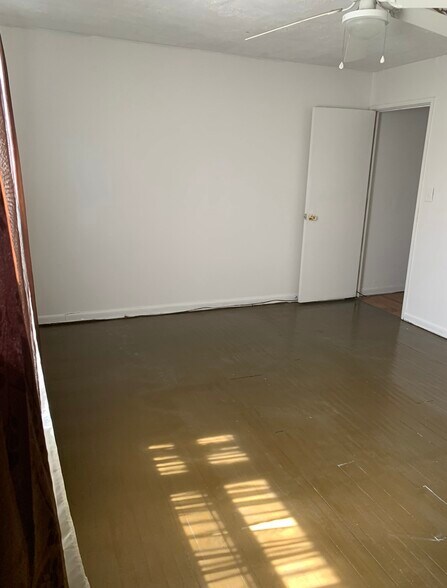 Building Photo - 62 Oakmont Dr