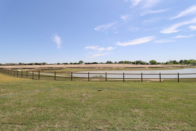 Building Photo - Recently Built Home with Pond View! 4 Bed 2 Bath Broken Arrow