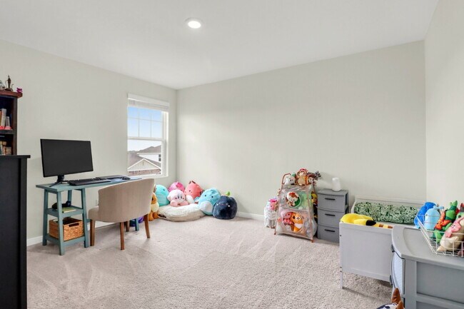 Building Photo - "Spacious 4-Bedroom Retreat with Granite Elegance in San Antonio!"