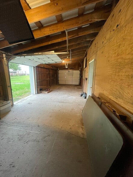 Building Photo - 764 PA-897