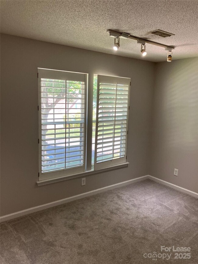 Building Photo - 7525 Montrachet Ln