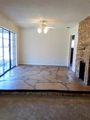 Building Photo - 2800 Hedgeway Dr