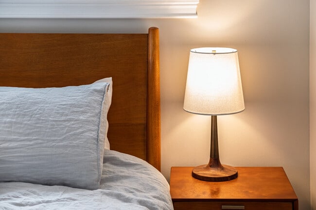 Building Photo - 99 W Circular St