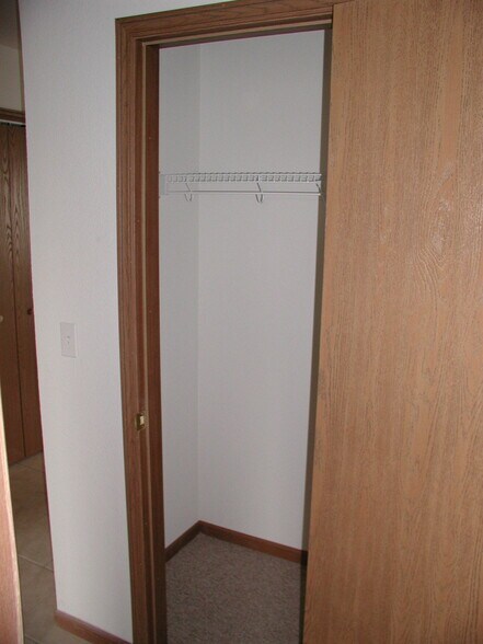 Hall Closet - 1023 Diamond Head Rd
