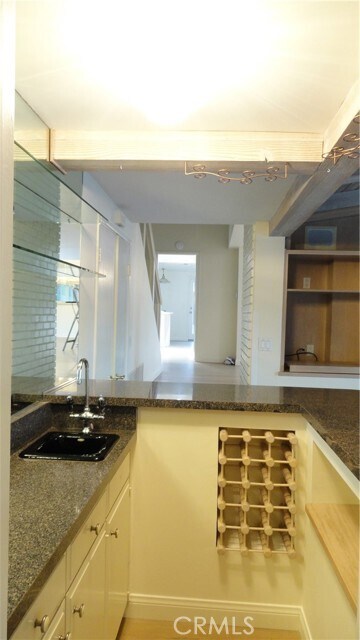Building Photo - 1100 La Senda Dr