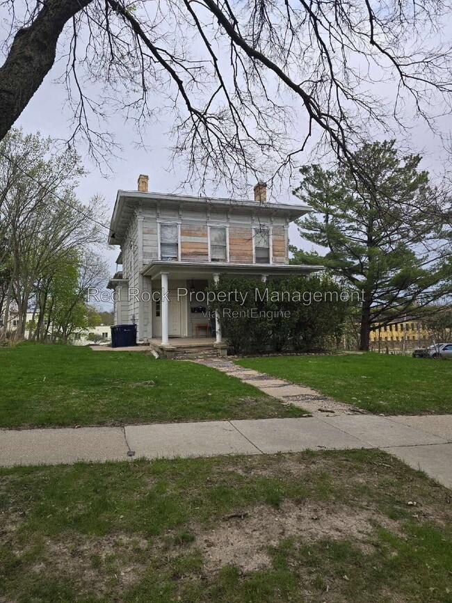 Building Photo - 408 N Jackson St