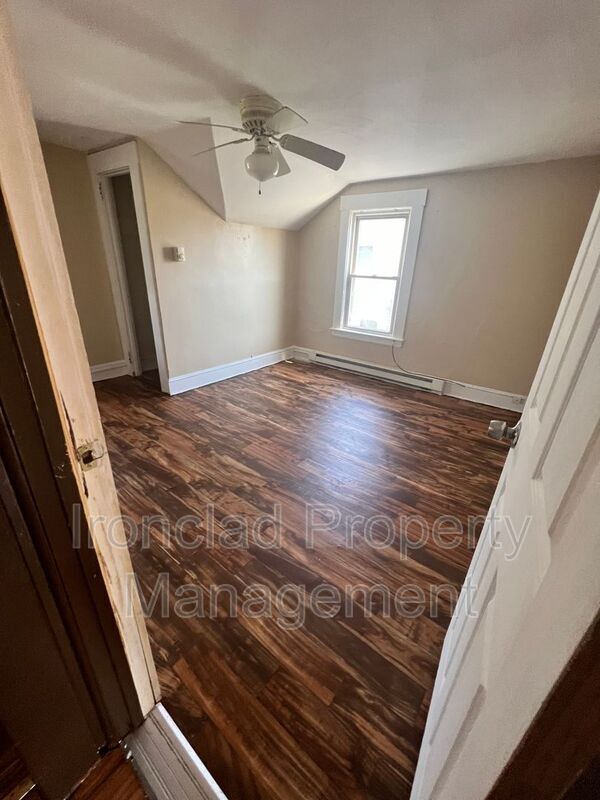 Building Photo - 192 Liberty St