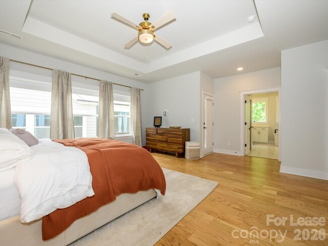 Building Photo - 1217 Drummond Ave