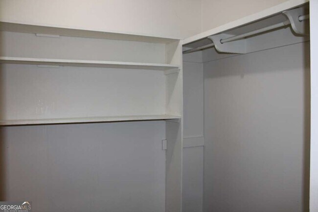 Building Photo - 146 Rue Fontaine