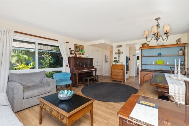 Building Photo - 3068 Zell Dr