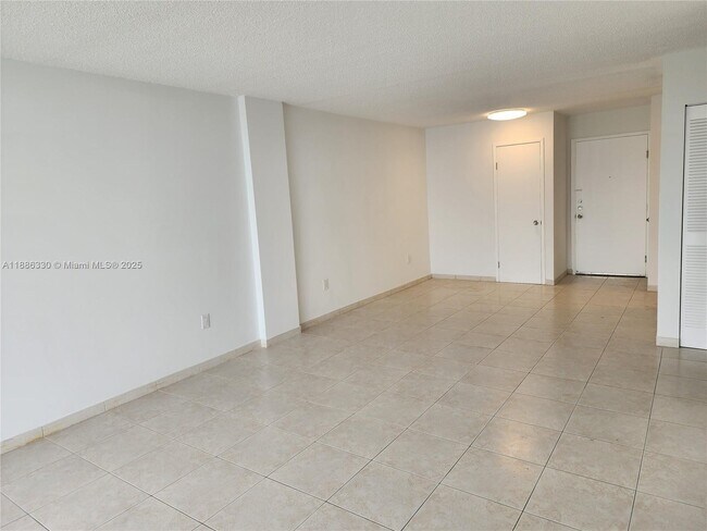 Building Photo - 2841 NE 163rd St