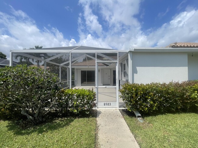 Building Photo - 6503 Geminata Oak Ct