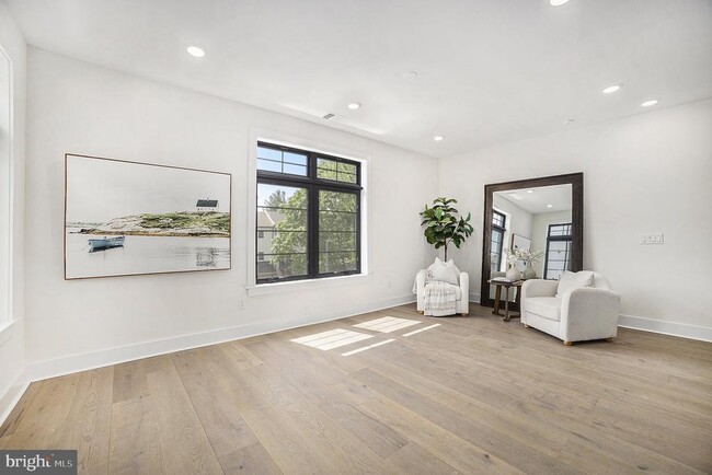 Building Photo - 203 Wigard Ave