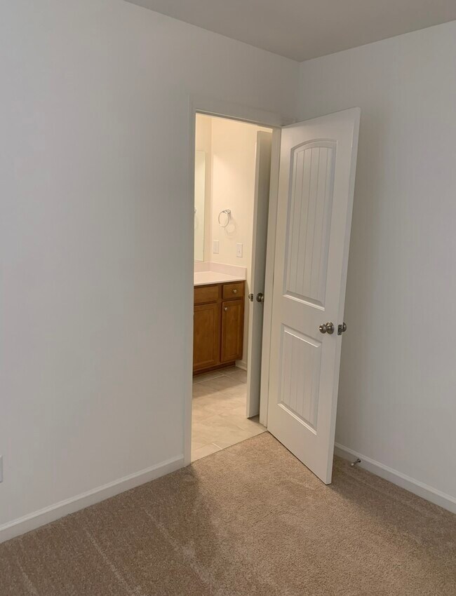 Building Photo - 3512 Slippery Elm Dr