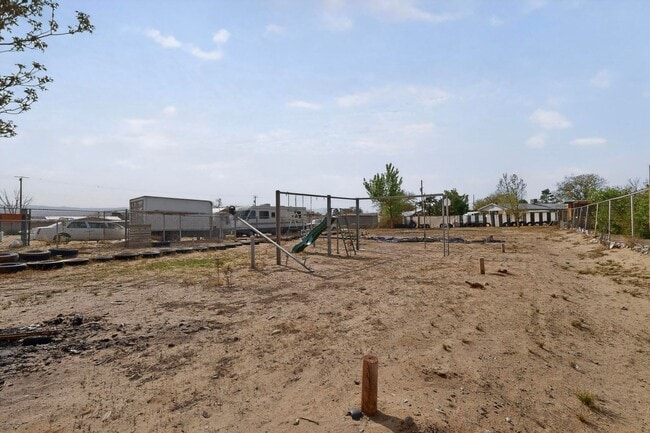 Building Photo - Rural South Valley 4 Bedroom  1.75 Bath 1256/sf