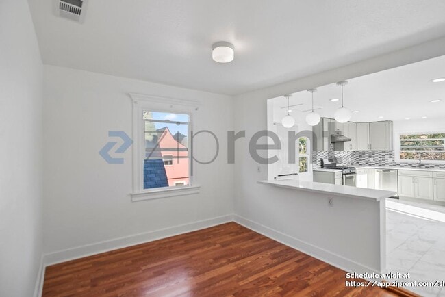 Building Photo - 1516 Magnolia St