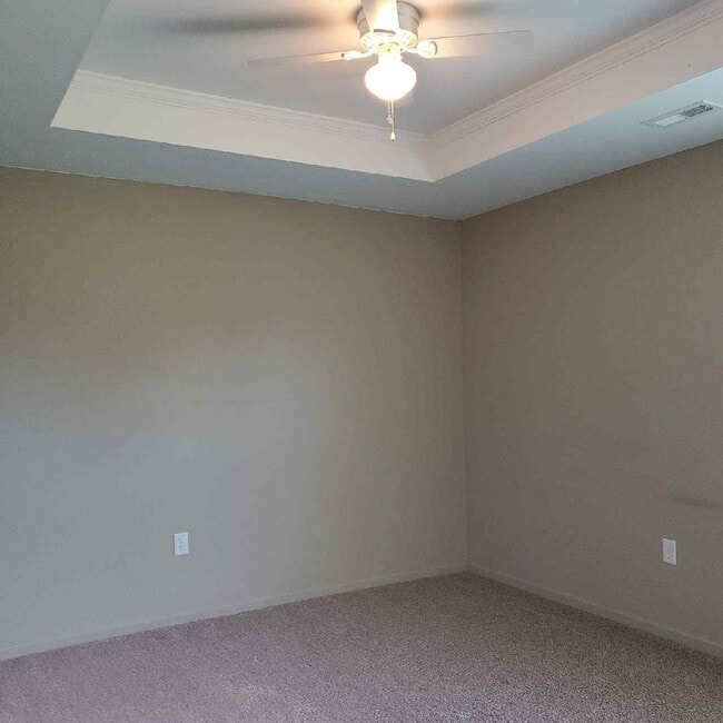 Building Photo - 524 W Gay St