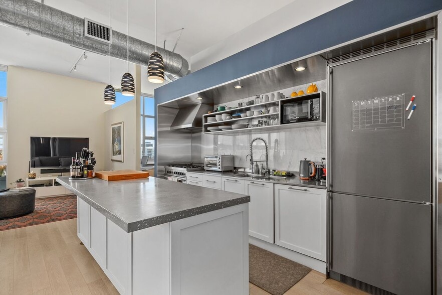 Building Photo - 4080 Glencoe Ave