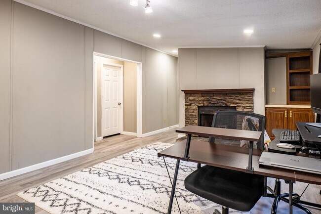 Building Photo - 6721 Timberbrook Ln