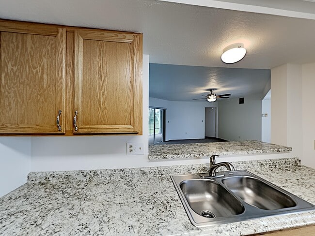 Building Photo - 3266 SE Aster Ln