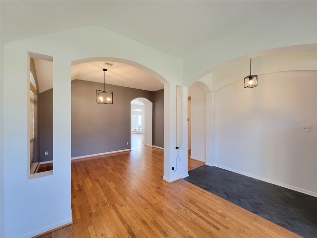 Building Photo - 8402 Major Blizzard Dr