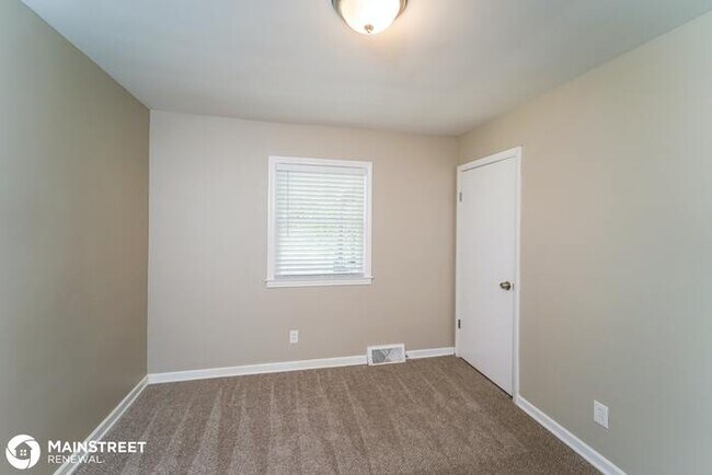 Building Photo - 9400 Aristides Dr, Louisville, KY 40272