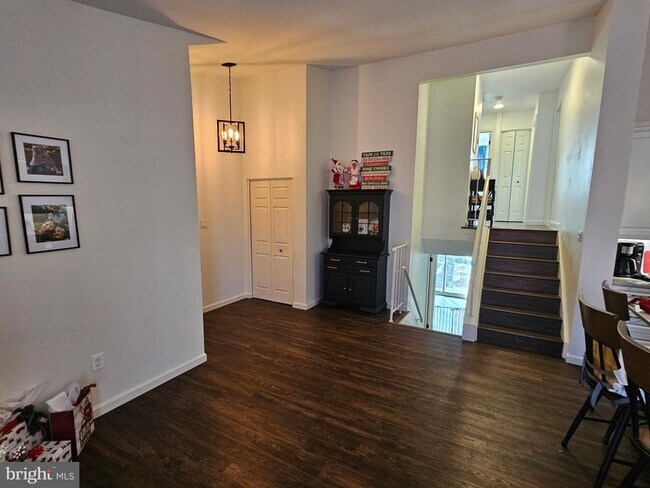 Building Photo - 5909 Wood Sorrels Ct