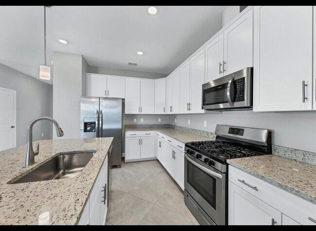 Building Photo - 5127 Coral Reef Wy