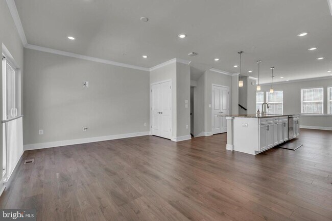 Building Photo - 5754 Frederick Douglas Pl