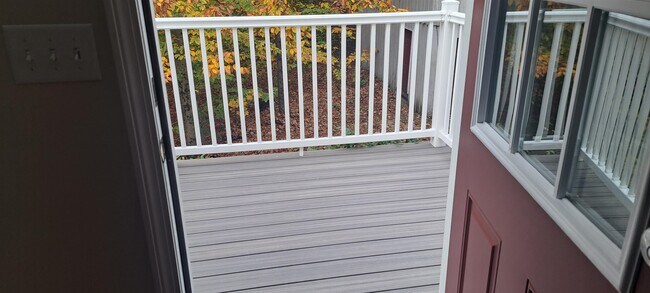 Building Photo - 338 Haverhill Rd