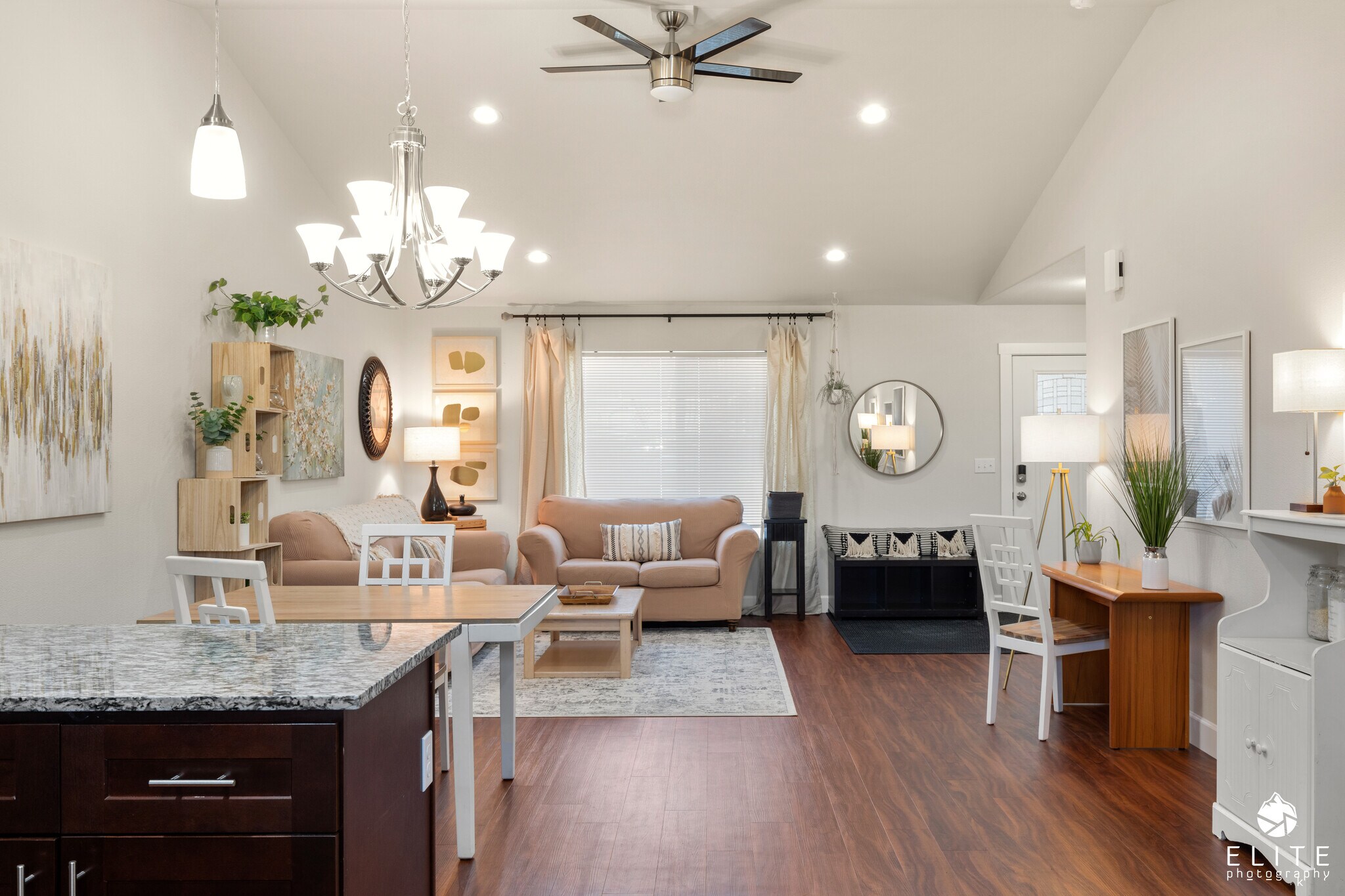 Building Photo - 920 W Wilder Ave