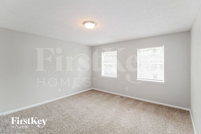 Building Photo - 5695 Sugar Creek Ct