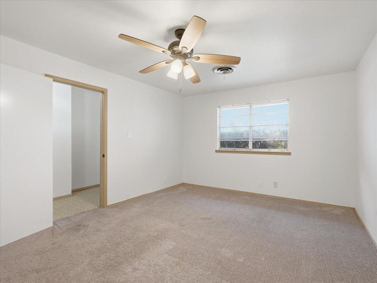 Building Photo - 1200 Thomas St