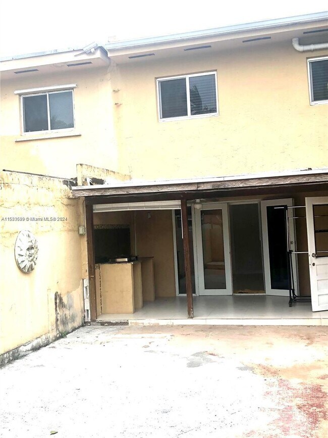 Building Photo - 9633 SW 20th Terrace