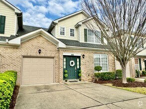 Building Photo - Ridgely Manor Condo w/Attached Garage! Som...