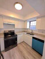 Building Photo - 5378 Portland St