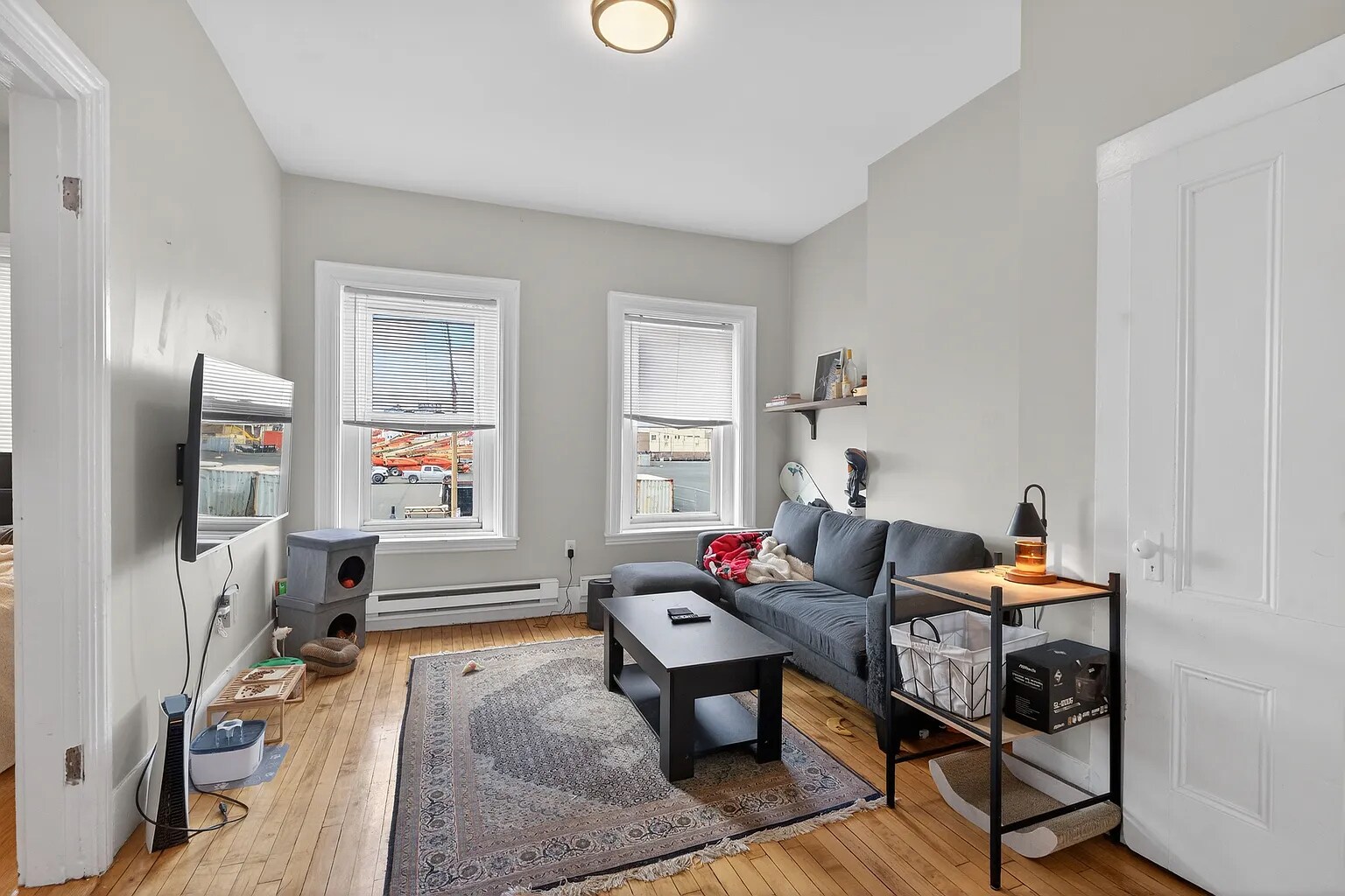 Building Photo - 528 Dorchester Ave