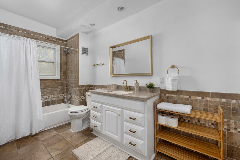 Building Photo - 2039 Lanier Ave