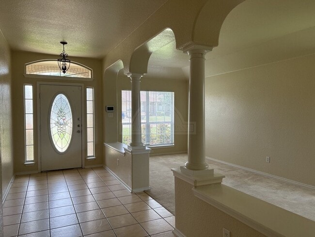 Building Photo - 5302 Jitterbug Ct