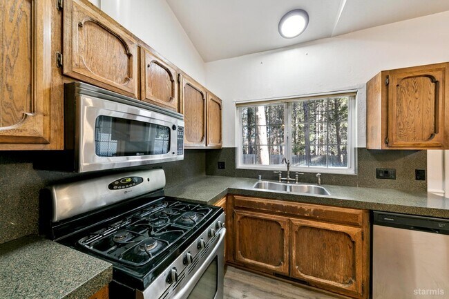 Building Photo - 2235 Texas Ave