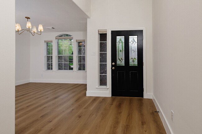 Building Photo - 122 S Abram Cir