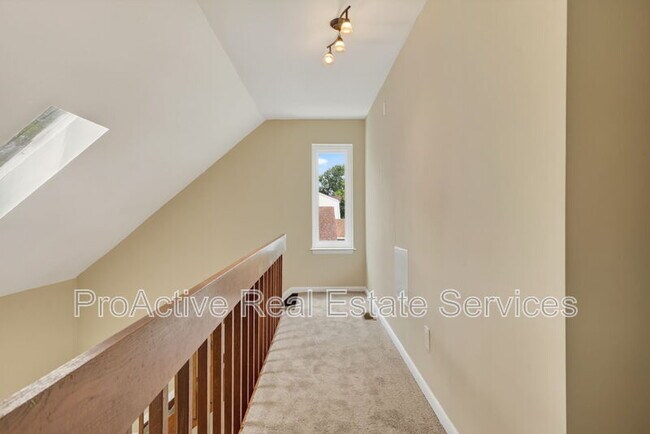 Building Photo - 5025 Halwell Dr