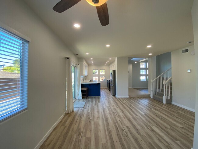 Building Photo - Beautiful Remodeled Home in Carlsbad Village!