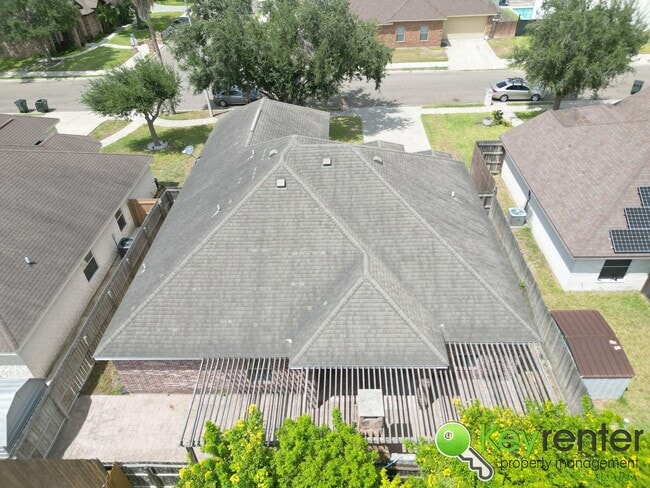 Building Photo - 3Bed/2Bath Gorgeous and move in ready.  (S...