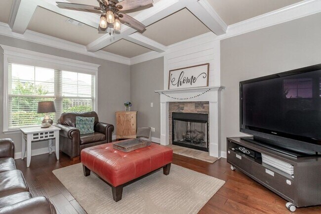 Building Photo - 5461 Everlook Cir