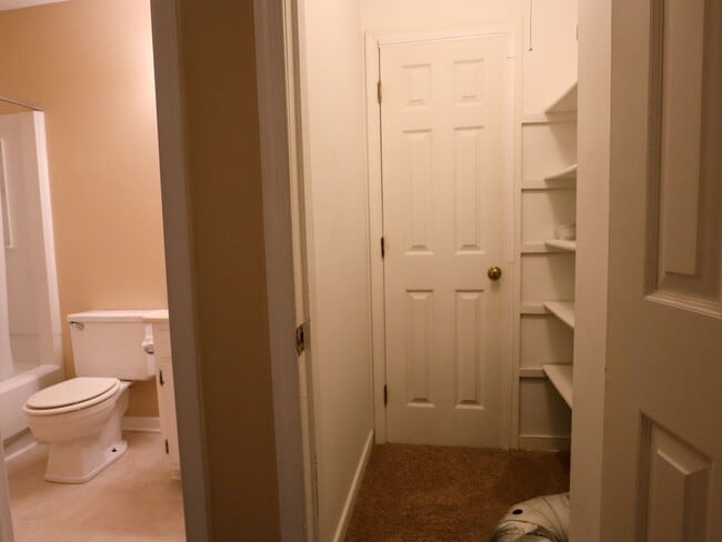 Building Photo - Arrowood Neighborhood Gem – 3BR Home Near ...