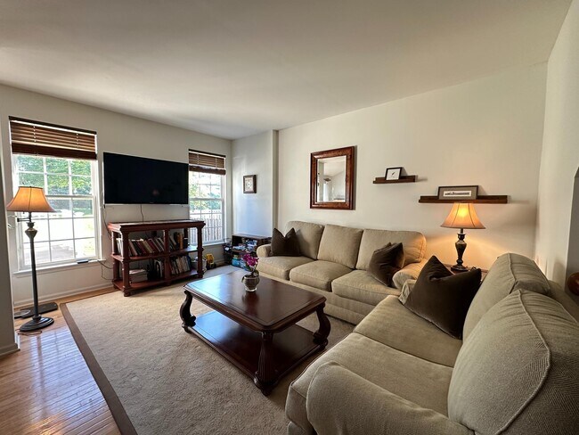 Building Photo - 209 Turnbridge Ct