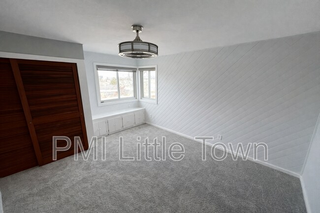 Building Photo - 8975 S Coyote St