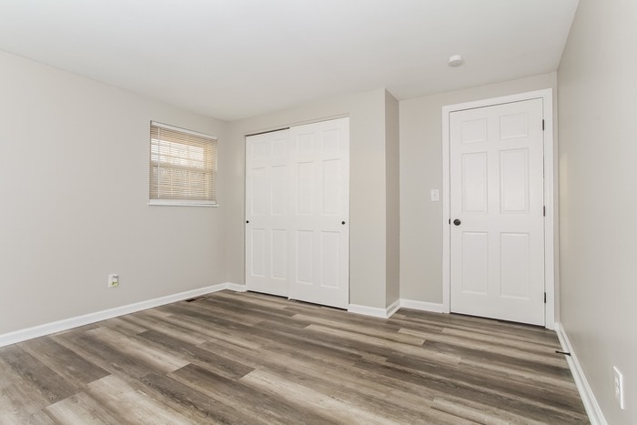 Building Photo - 208 Silverstone Dr